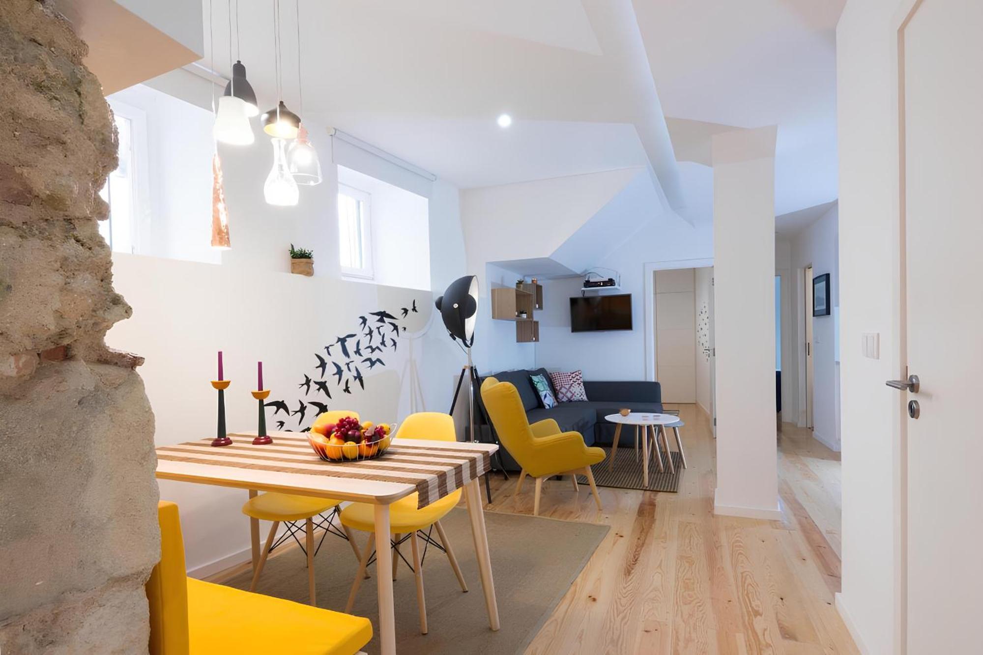 Apartment Casa Do Castelo 1- Work Or Relax In The Historic Heart Of Lisbon! Lisbon