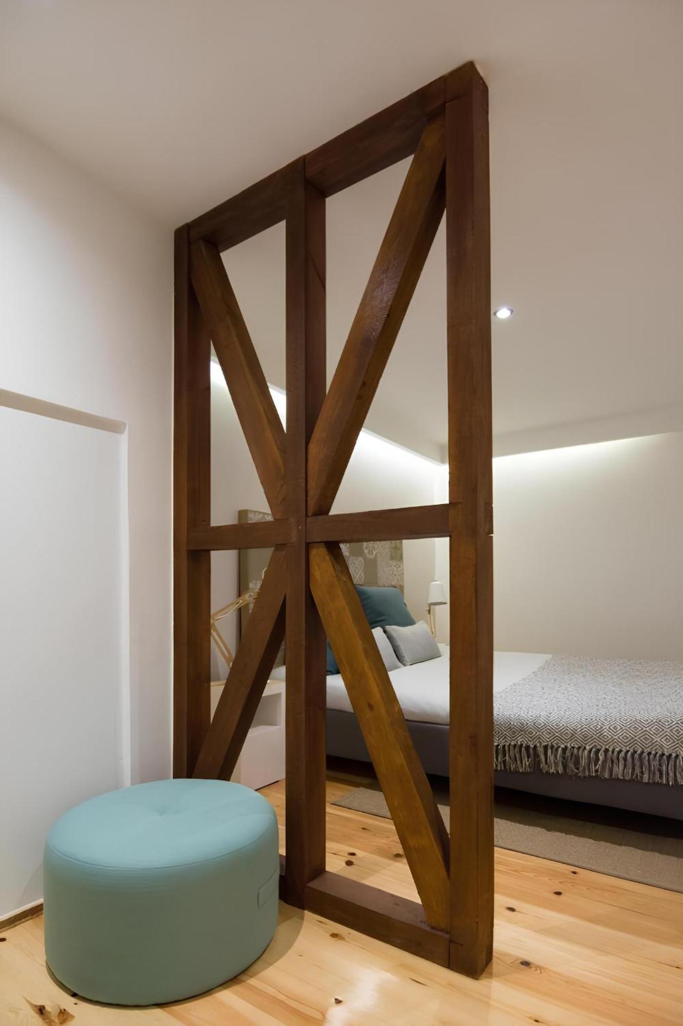 Apartment Casa Do Castelo 2- Work Or Relax In The Historic Heart Of Lisbon! Lisbon