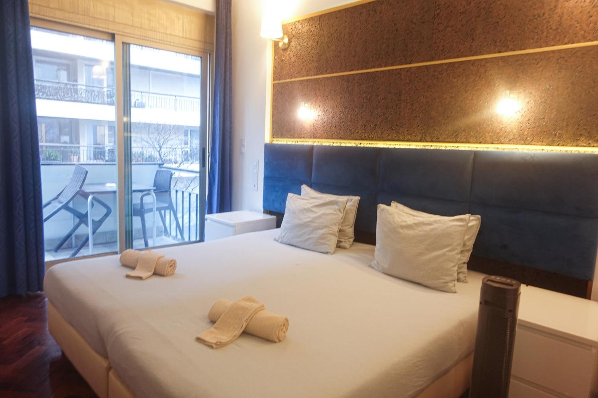 Republica83-lisbonhome Guest house *