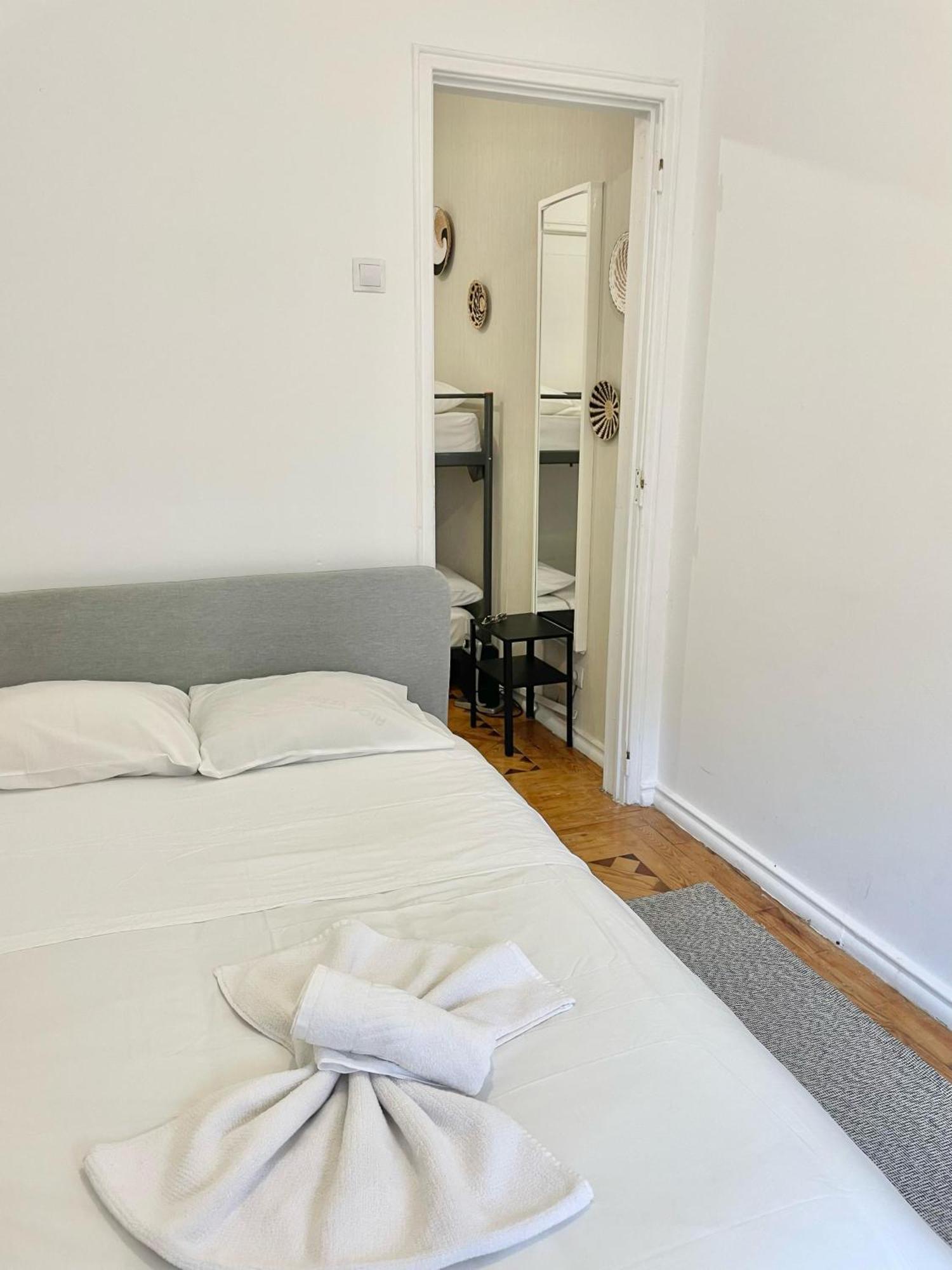 Guest house Aconchego Proximo Ao Aeroporto Lisbon