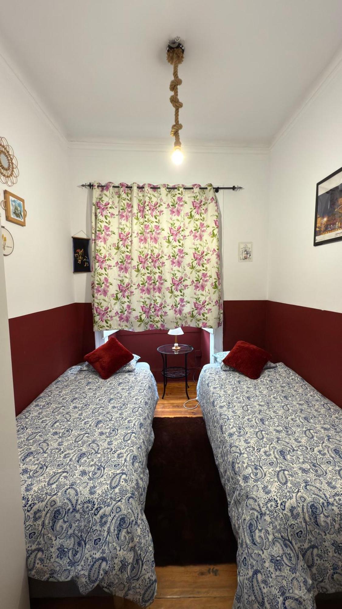 Asian Everest House Albergue Lisboa