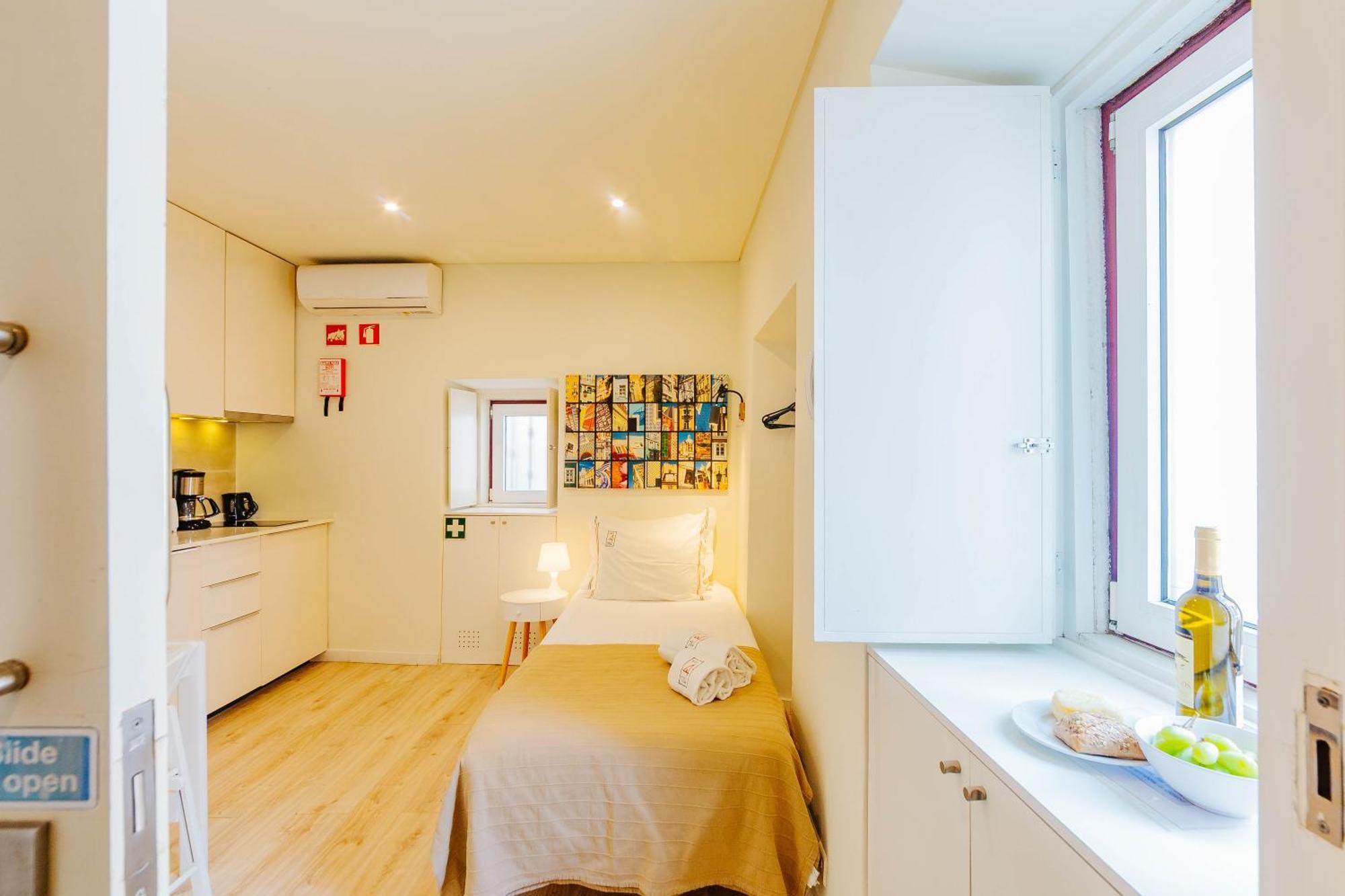 Rent4Rest Lisbon Downtown Tiny Studio Apartments Lisbon