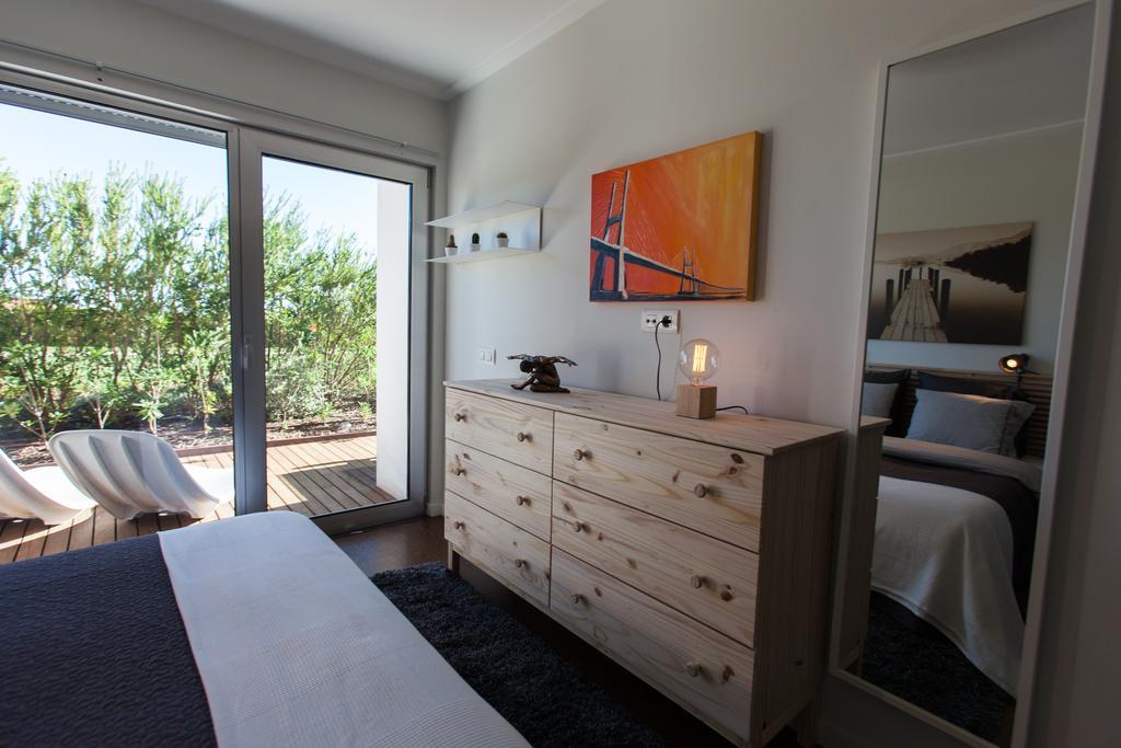 Charming With Terrace And Pool In