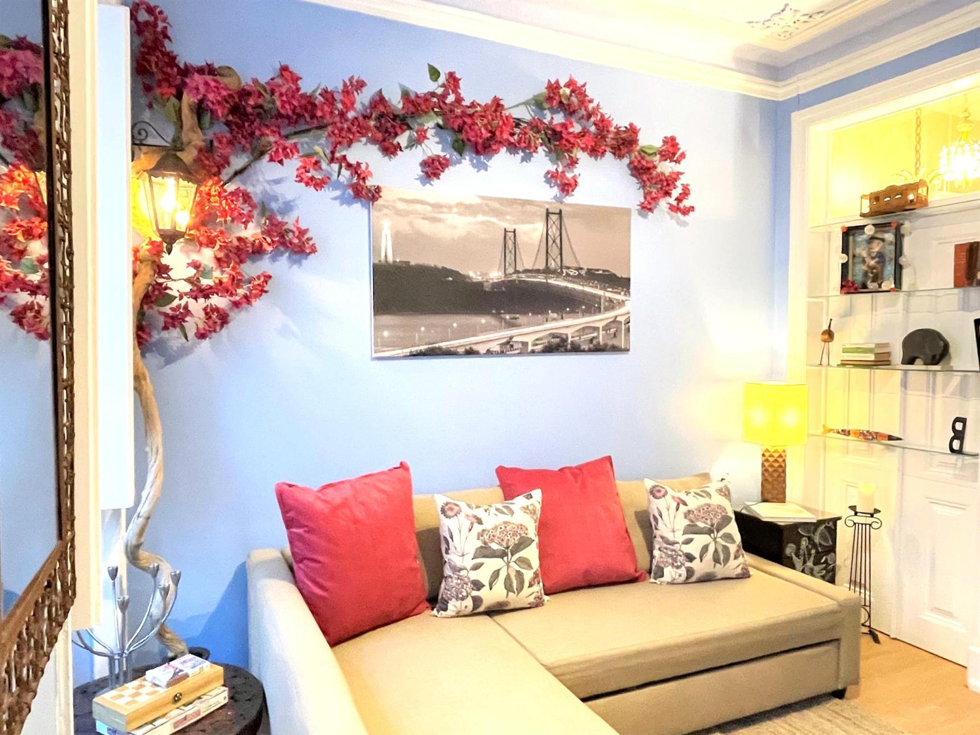 Apartment Mc Warm Romantic 3br2ba @ Trendy Principe Real