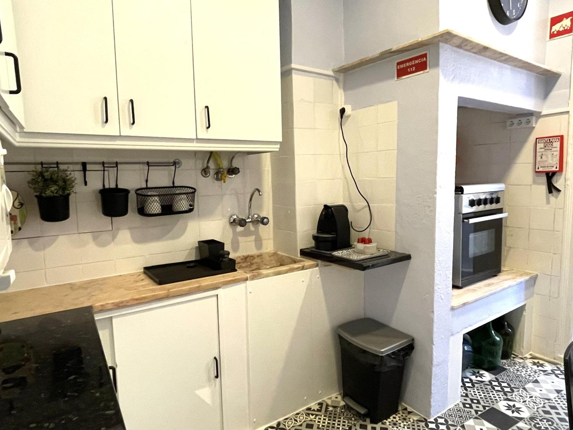 Mc Warm Romantic 3br2ba @ Trendy Principe Real * Lisbon