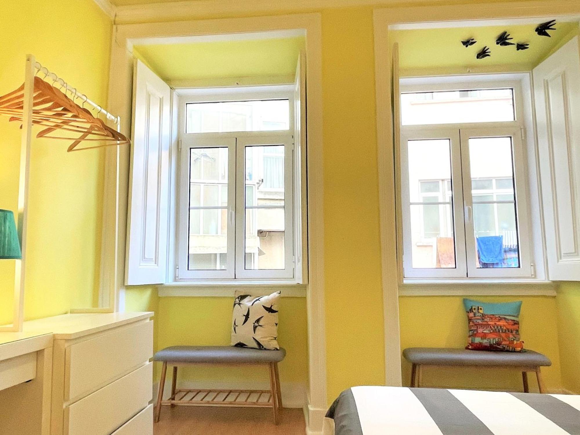 Mc Warm Romantic 3br2ba @ Trendy Principe Real Apartment Lisbon