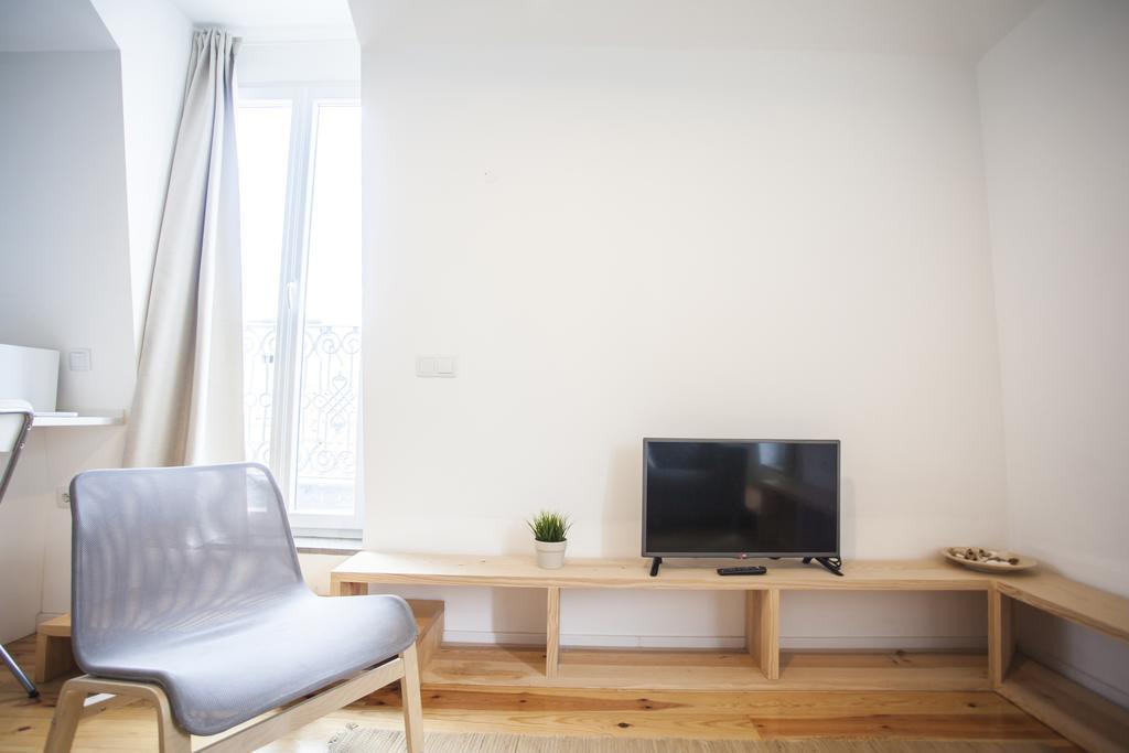Mezzanine With A View In Bairro Alto Apartment