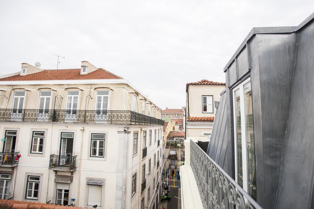 Mezzanine With A View In Bairro Alto *