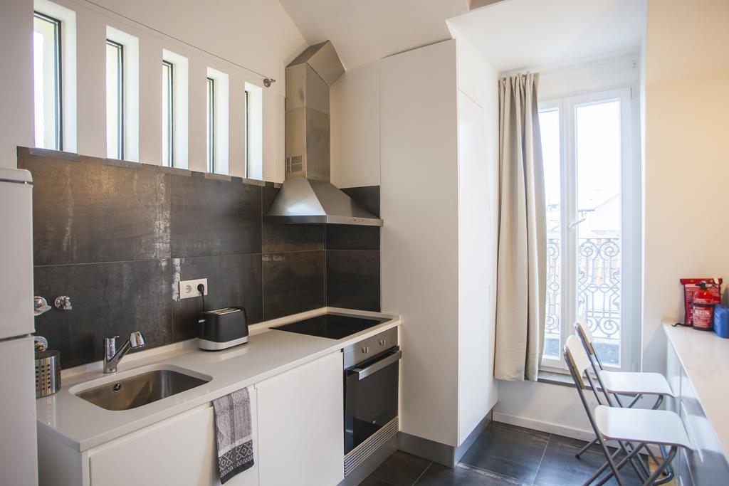 Mezzanine With A View In Bairro Alto Apartment