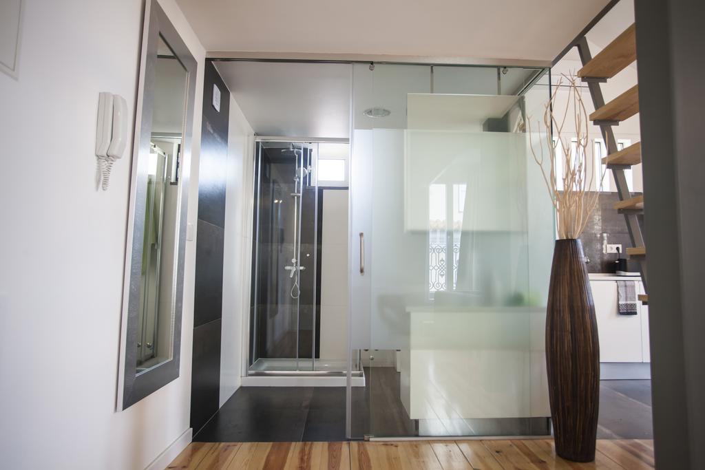 Apartment Mezzanine With A View In Bairro Alto *