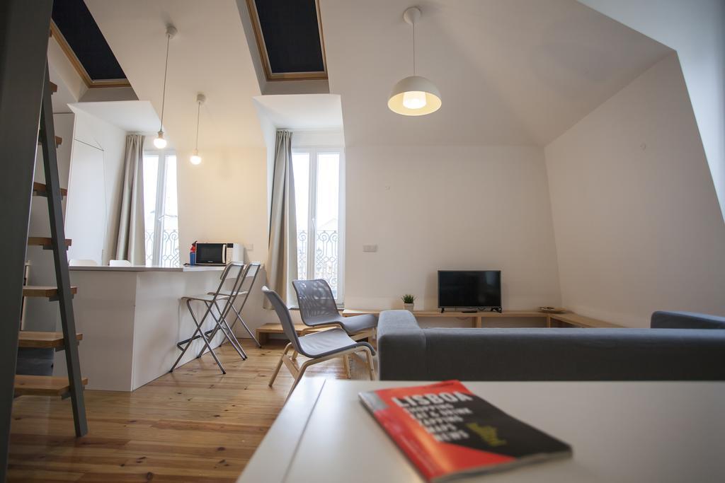 Apartment Mezzanine With A View In Bairro Alto *