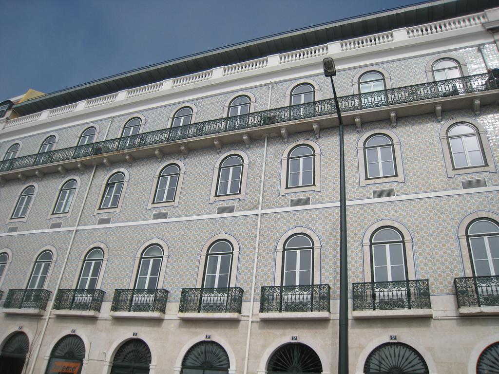 Santos River Apartments Lisbon *
