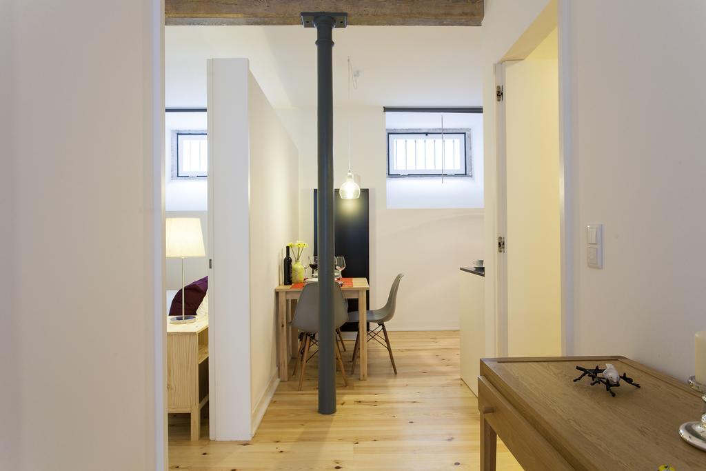 Apartment Joivy Cosy 1-Bed Flat With Workspace In Santa Catarina, Moments From Luis De Camoes Sq Lisbon