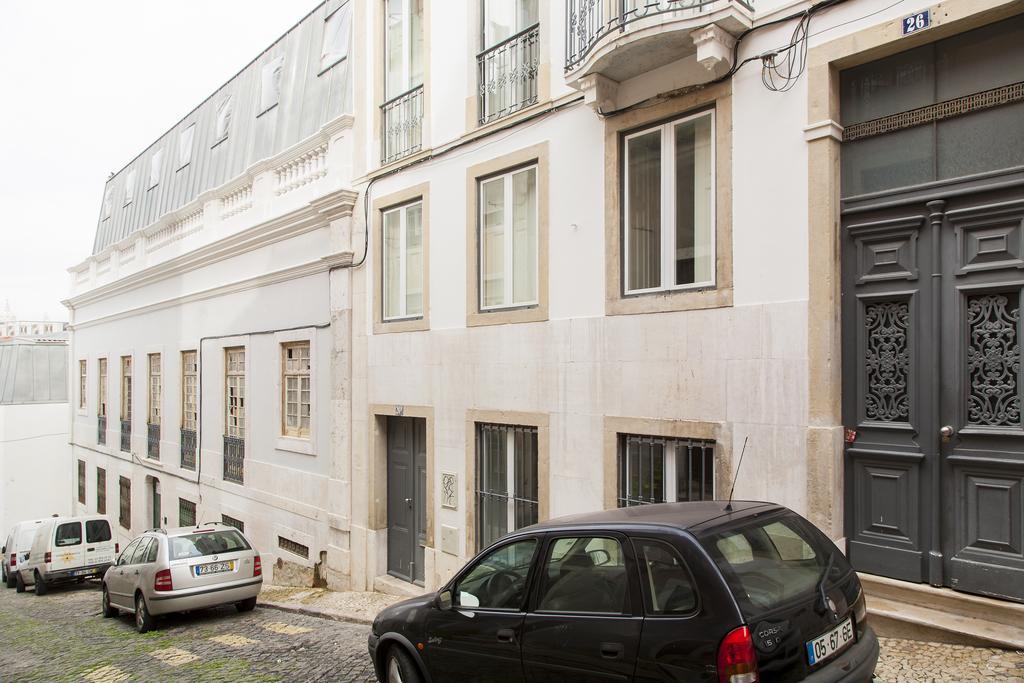 Joivy Cosy 1-Bed Flat With Workspace In Santa Catarina, Moments From Luis De Camoes Sq Apartment Lisbon