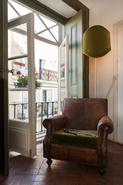 Alfama - St Estevao Viewpoint | Cheese & Wine Lisbon