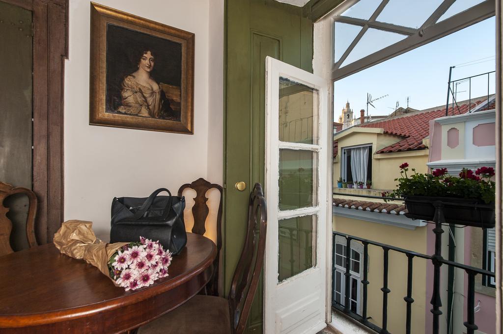 Alfama - St Estevao Viewpoint | Cheese & Wine Apartment