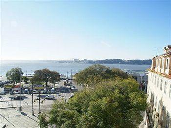 Cais Do Sodre (adults Only) * Lisbon