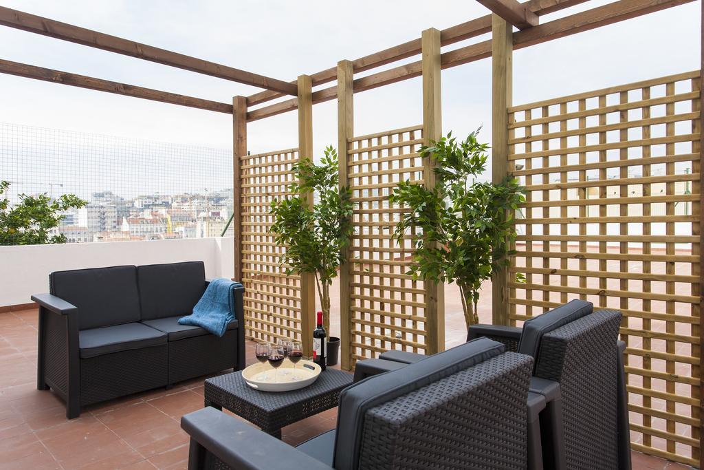 Joivy Superb 1-Bed Apt With Workspace And Terrace, Close To Avenida Da Liberdade Lisbon