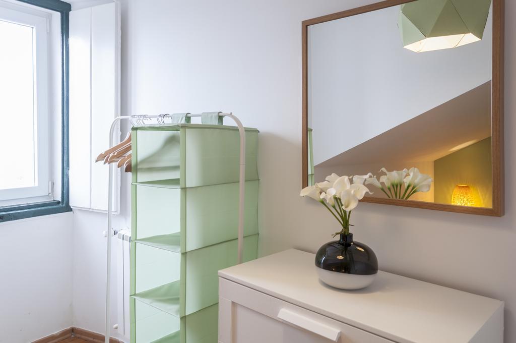 Apartment Contemporary In Historical Chiado *