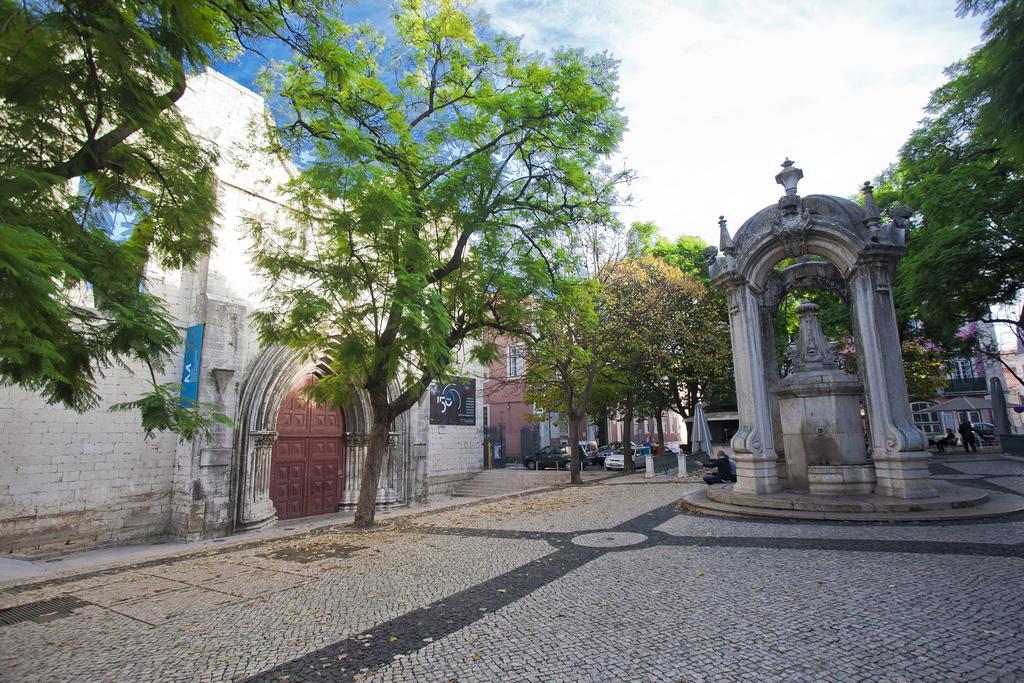 Entre O Carmo E A Trindade * Lisbon