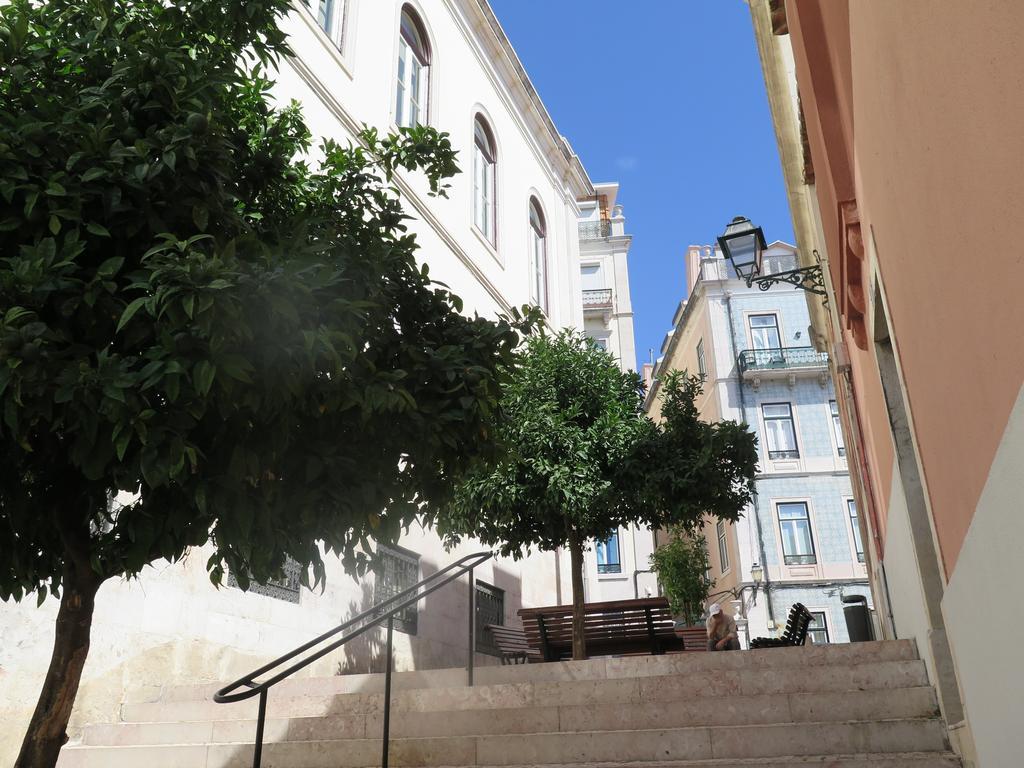 Apartment Chiado Bairro Alto, Bright And Newly Renovated 3 Bedroom Apartment, Historical Center