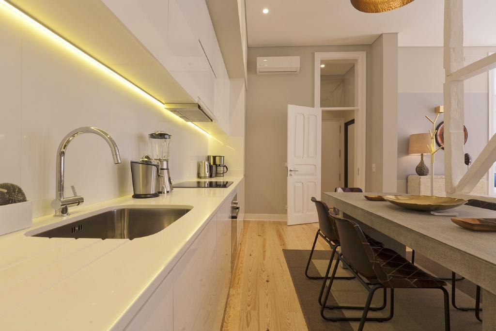 Historic Heart Luxury Apartment *