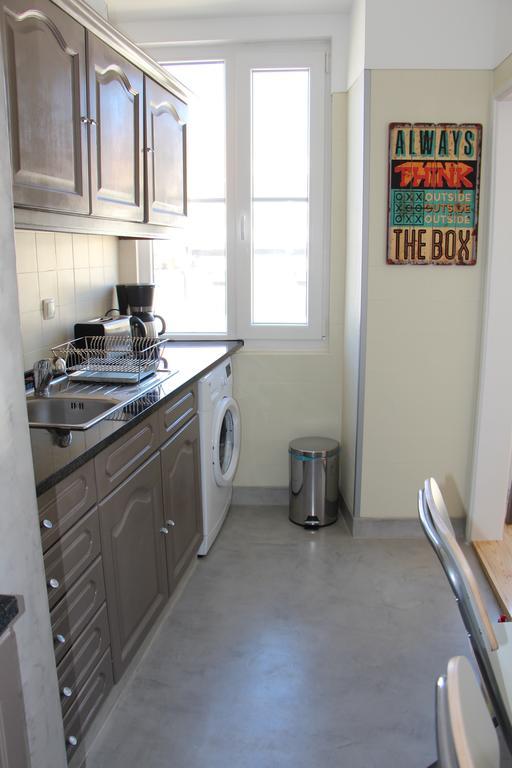 Lazaro Flat Apartment