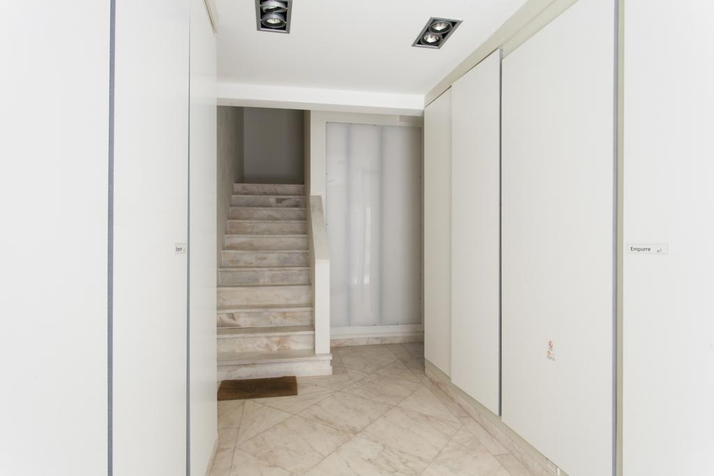 Apartamento Altido Joyful 2br With Terrace Nearby São Bento Palace