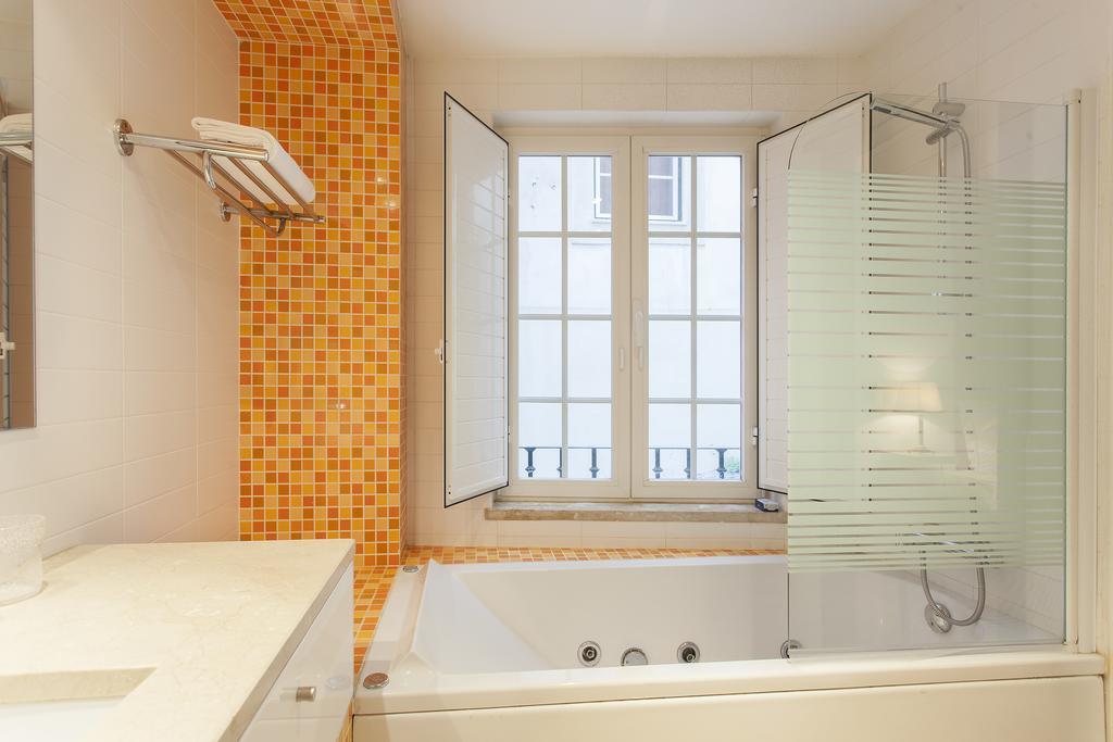Apartment Bairrus - Alfama Ii