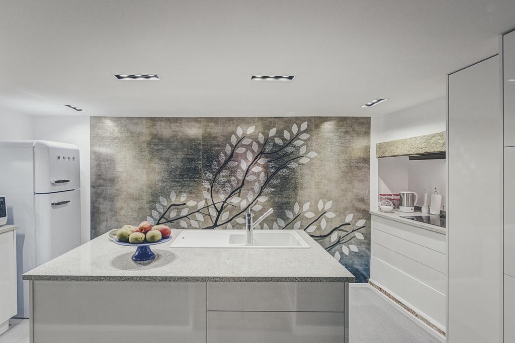 Deco Gem Bica Apartment Lisbon