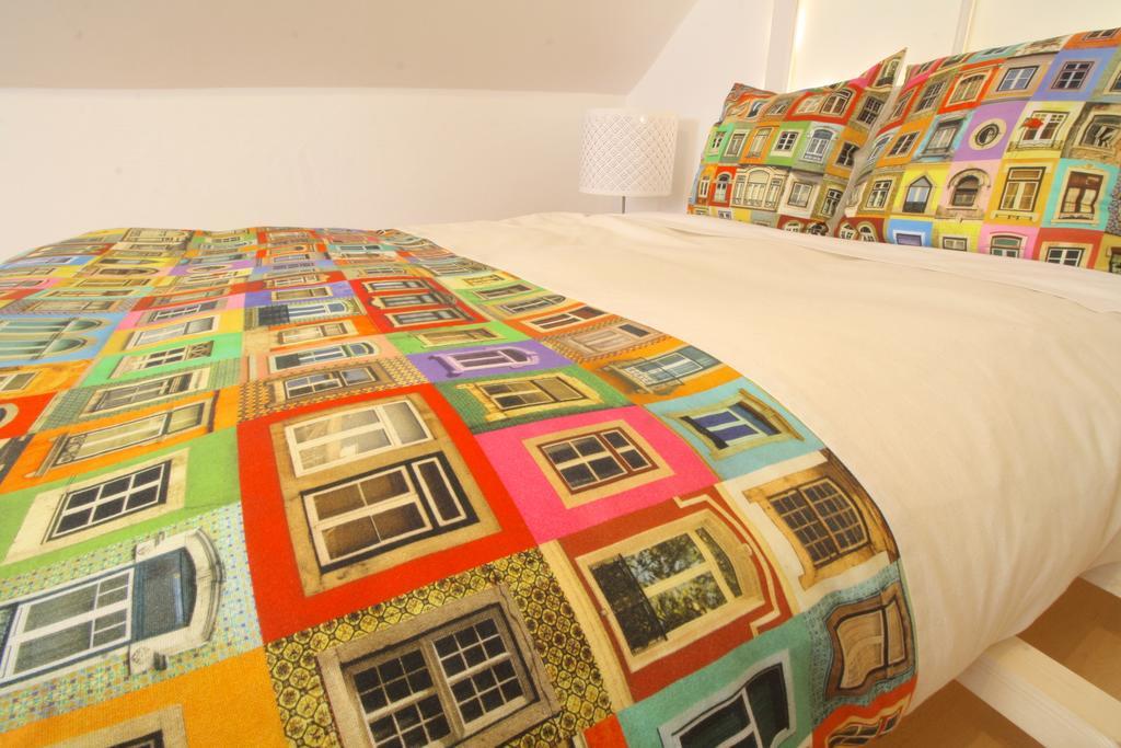 Apartment Bairro Alto Window - Cozy Spot In A Buzzing Locale Lisbon