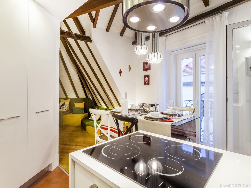 Carmo Chiado Deluxe Apartment