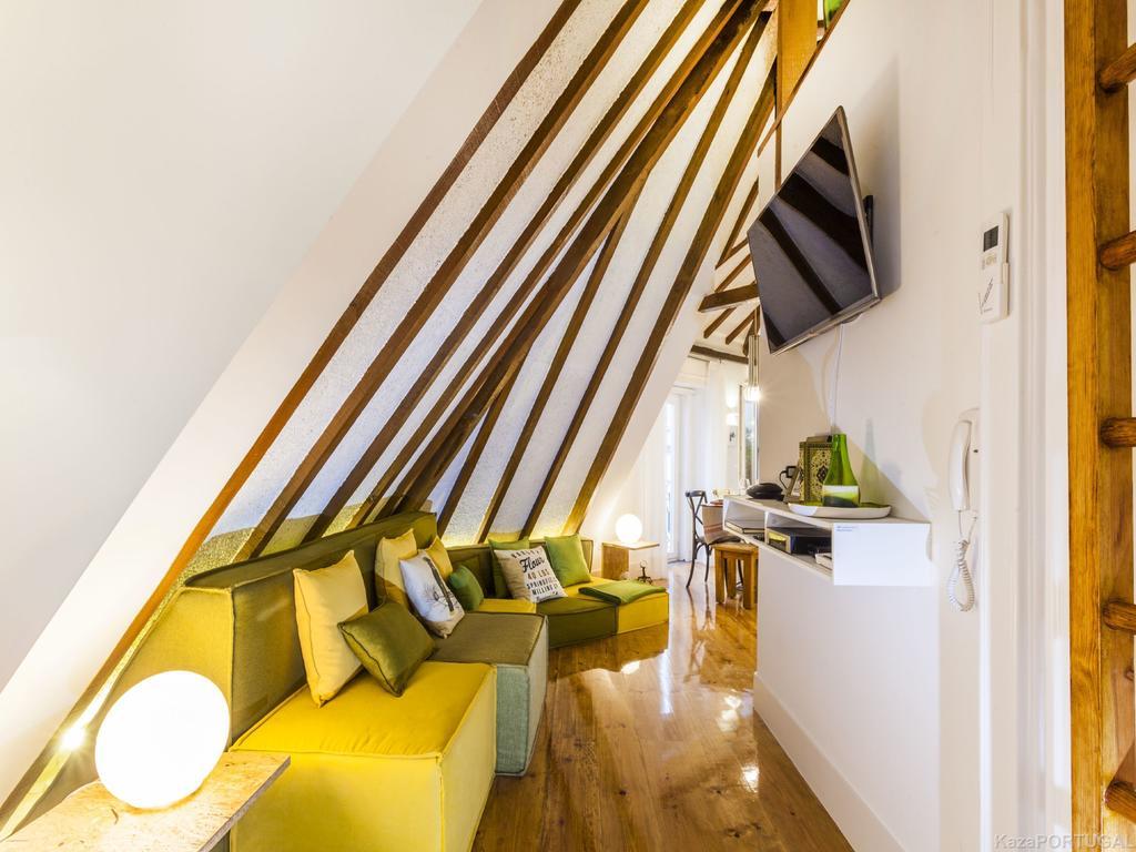 Carmo Chiado Deluxe Apartment