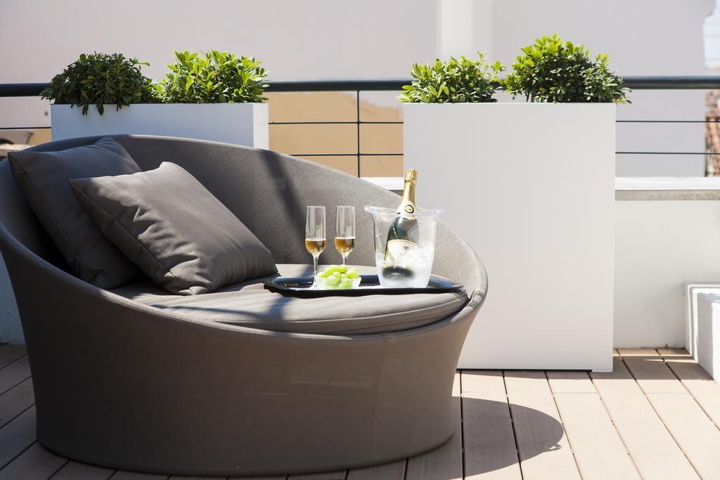 Joivy Lux And Spacious 1br With Huge Terrace, 5mins To Academy Of Sciences Apartment Lisbon