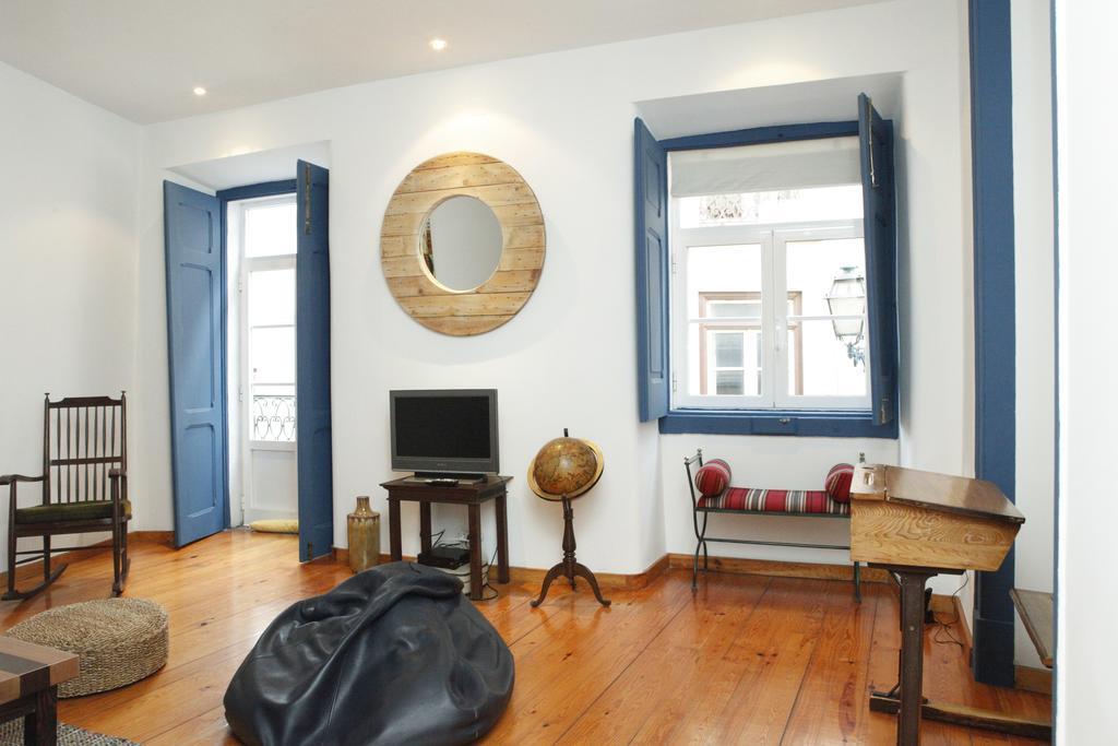 Magnificent Historical City Centre Apart With Terrace Apartment