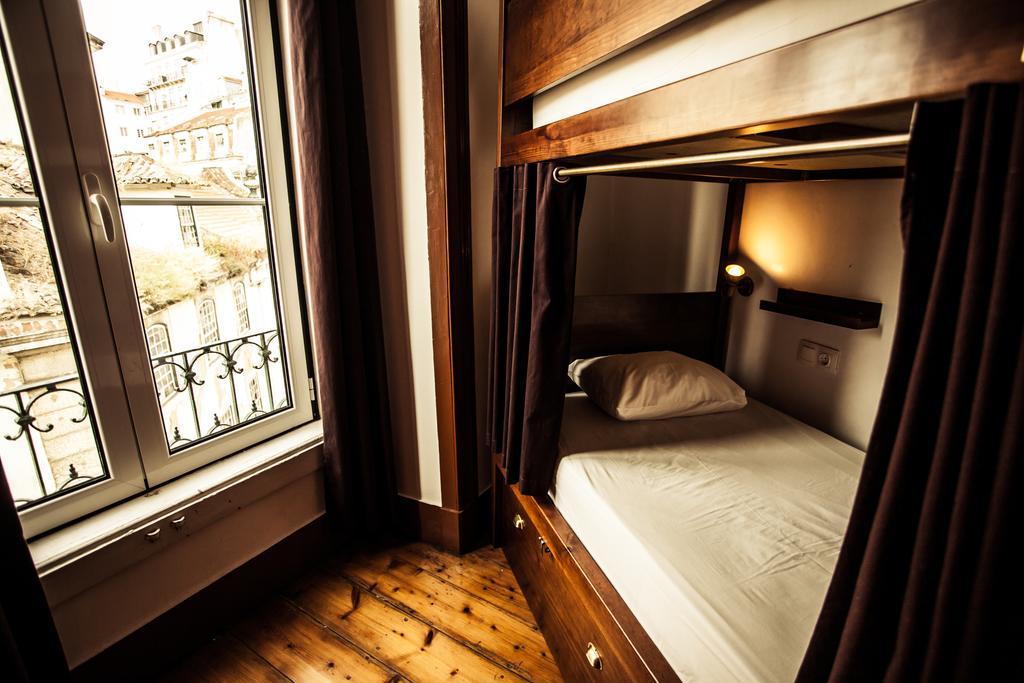 Home Lisbon Hostel