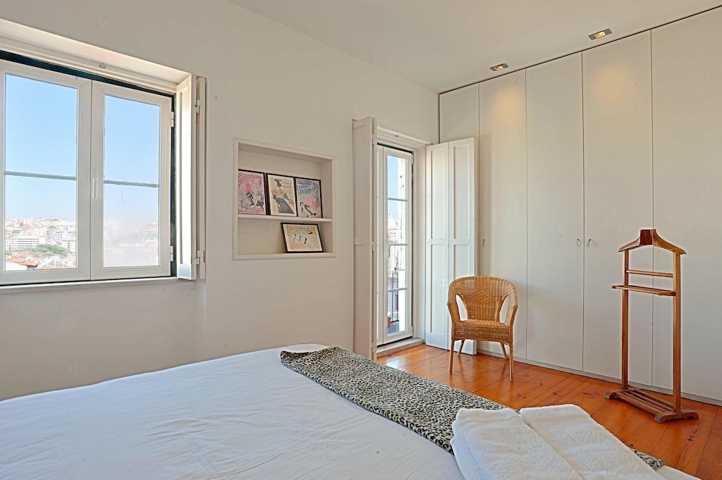 Apartment Portuguese Living Chiado Terrace Lisbon