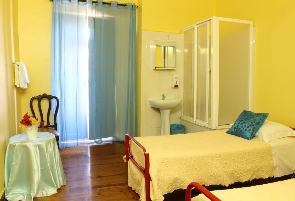 Guest house Pensao Elegante *