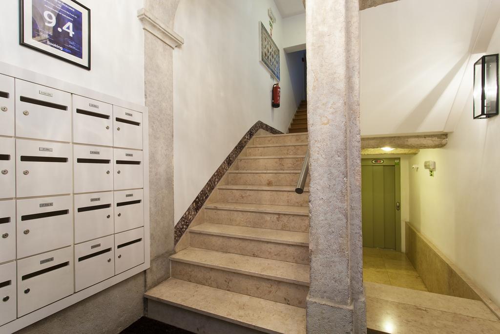 Altido Downtown Pier Apartments Lisbon