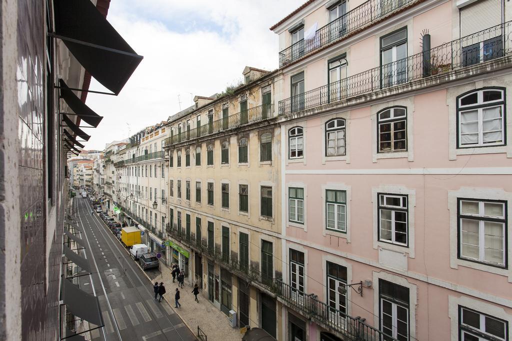 Apartment Altido Downtown Pier Apartments Lisbon