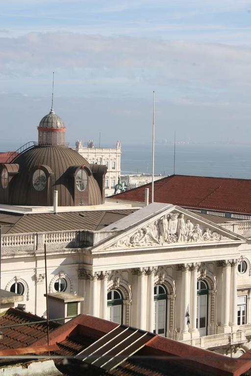 Apartment Chiado 16 Lisbon