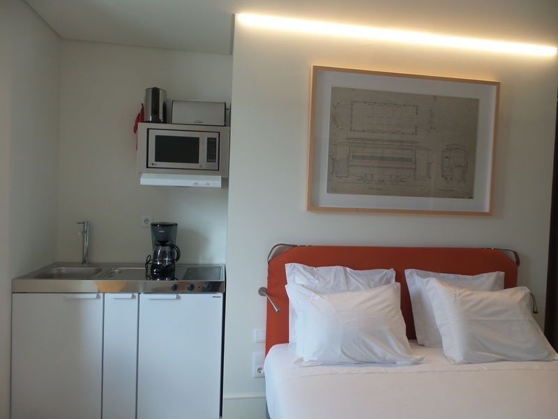 Apartment Ascensor Da Bica - Serviced Lisbon