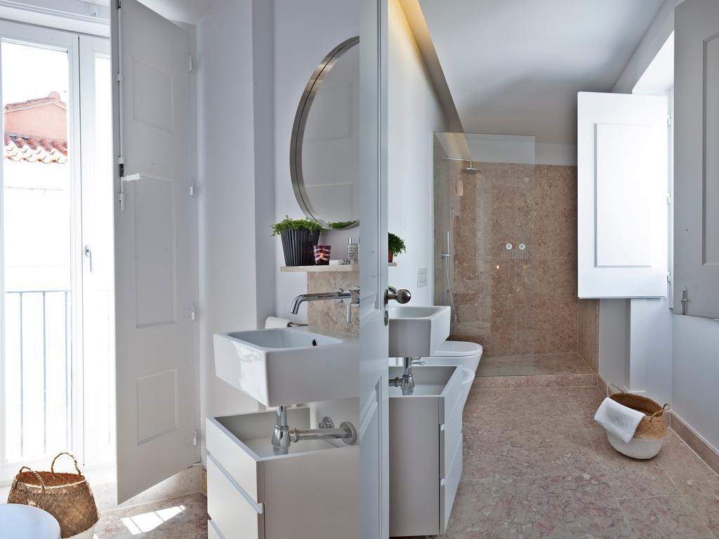 Apartment Five Stars Combro 7