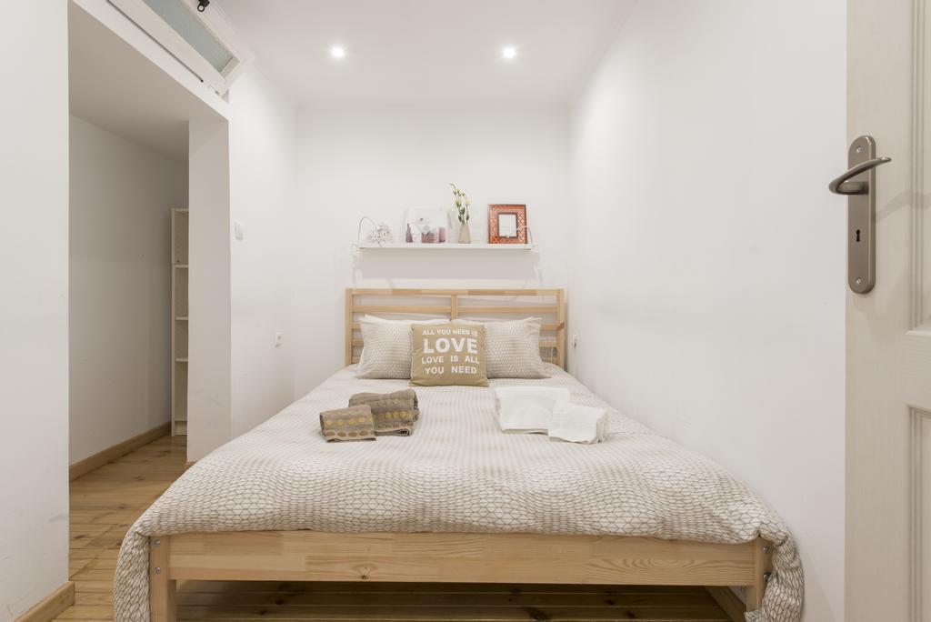Bairro Alto - Bica 1 *