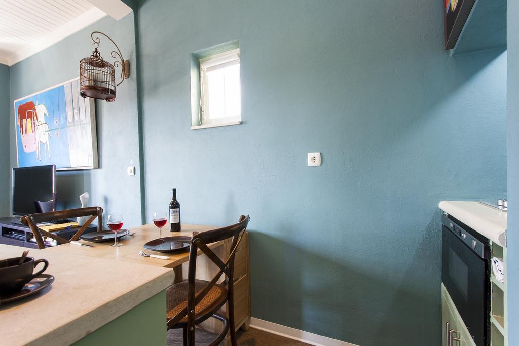 Apartment Joivy Trendy With Views To The Castle, In Graca *