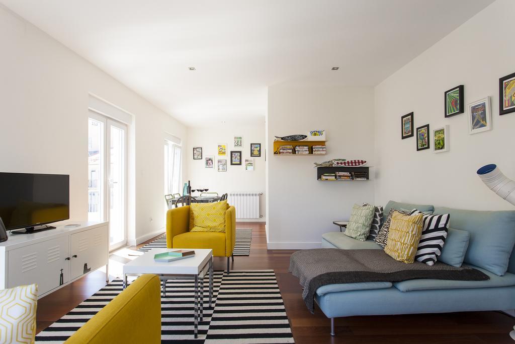 Altido Joyful 2br With Terrace Nearby São Bento Palace Apartamento Lisboa