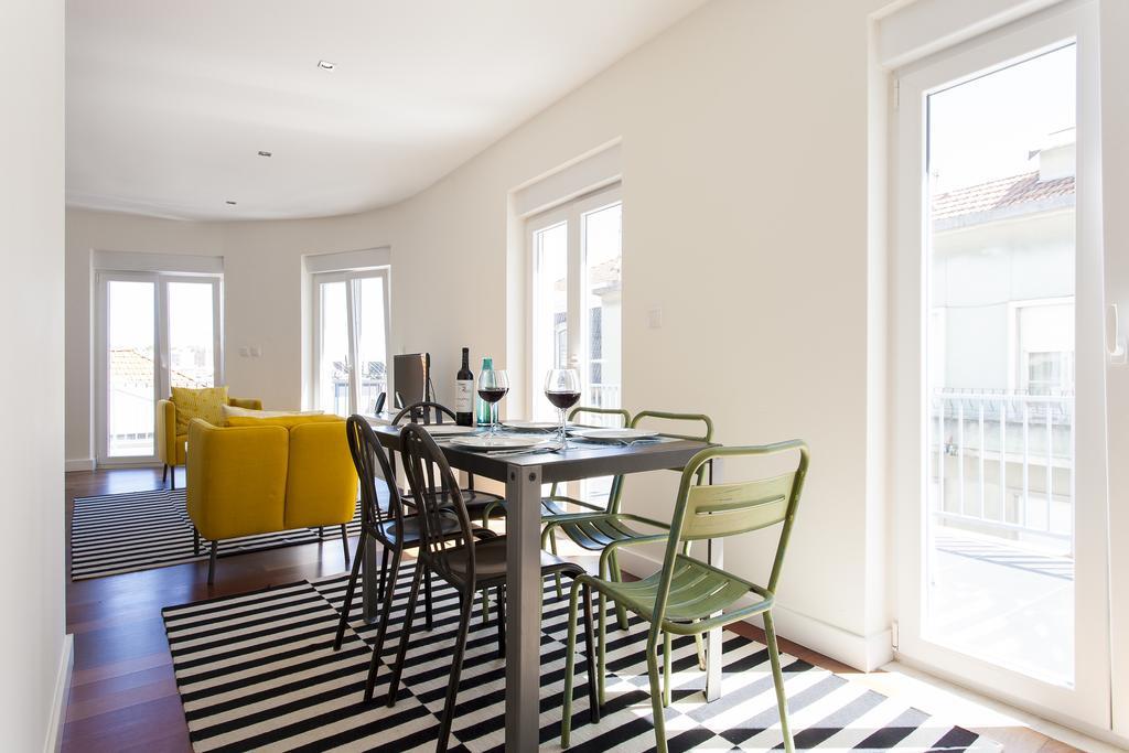Altido Joyful 2br With Terrace Nearby São Bento Palace Apartamento