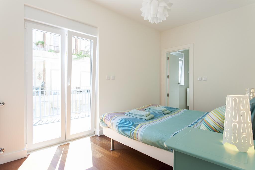 Altido Joyful 2br With Terrace Nearby São Bento Palace Apartamento