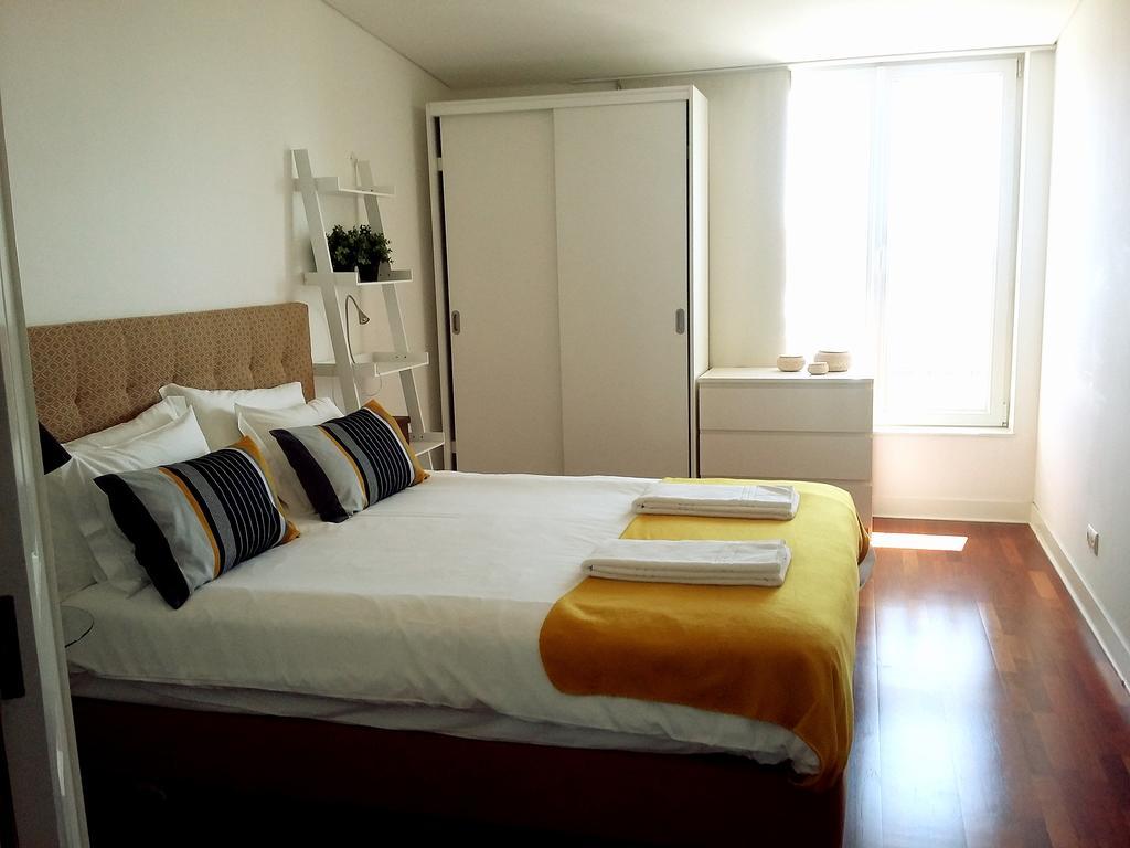 Santos River Apartments Lisbon *