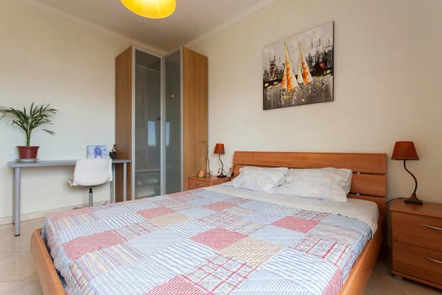 Moscavide Nº 1 M1 Homestay